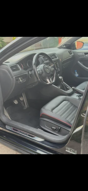 VW Jetta GLI 30 EDITION, снимка 16