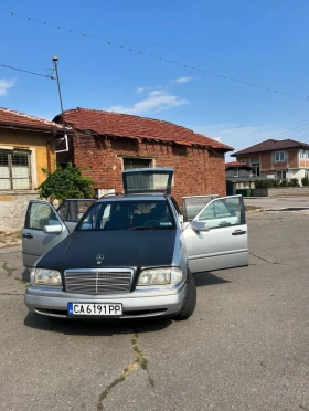     Mercedes-Benz C 180