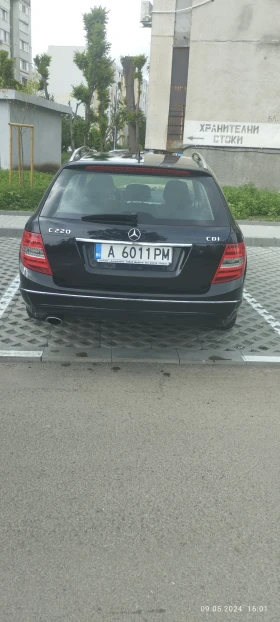 Mercedes-Benz C 220, снимка 10