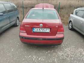 VW Bora 1.6 Капарирана, снимка 3