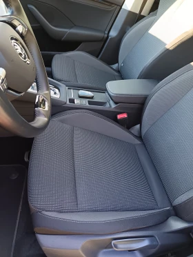 Skoda Octavia 2.0TDI/7DSG/PARKTRONIC - 19499 € / 38136.73 лв. - 29500185 8
