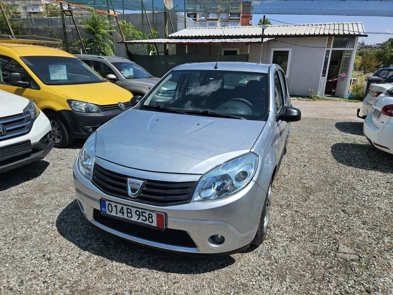 Dacia Sandero 1.4i..75кс..GPL..КЛИМАТИК ..ИТАЛИЯ, снимка 1 - Автомобили и джипове - 46796763