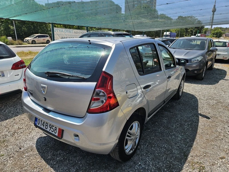 Dacia Sandero 1.4i..75кс..GPL..КЛИМАТИК ..ИТАЛИЯ, снимка 8 - Автомобили и джипове - 46796763