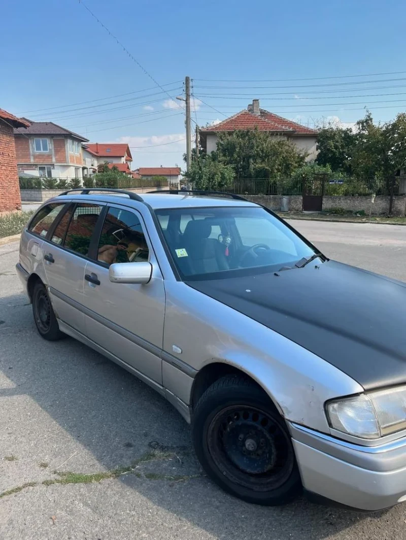 Mercedes-Benz C 180, снимка 3 - Автомобили и джипове - 47812049