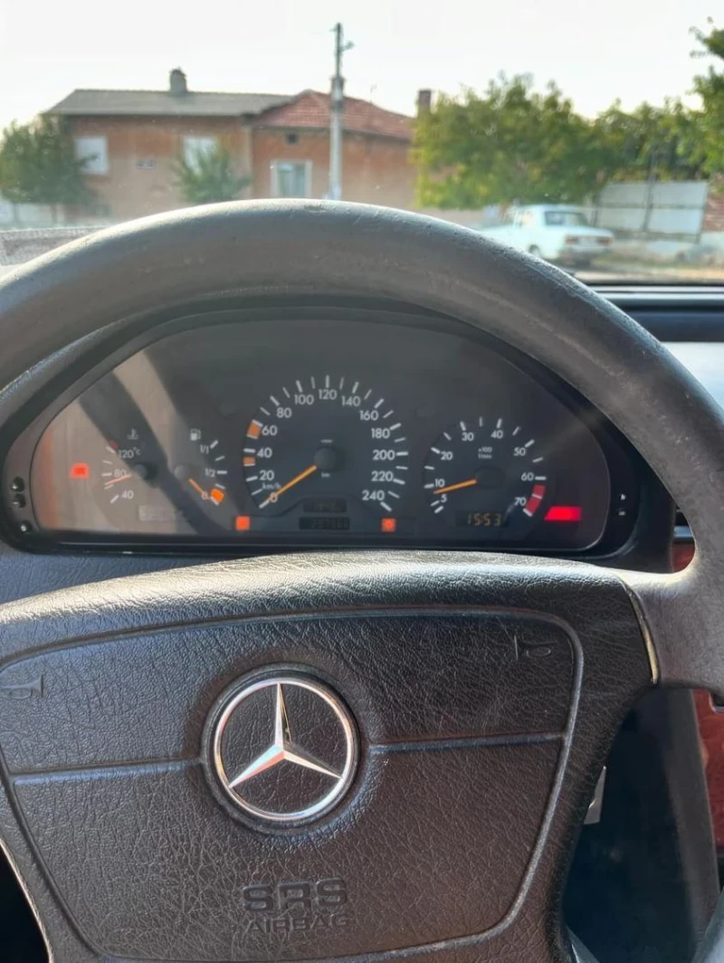 Mercedes-Benz C 180, снимка 13 - Автомобили и джипове - 47812049