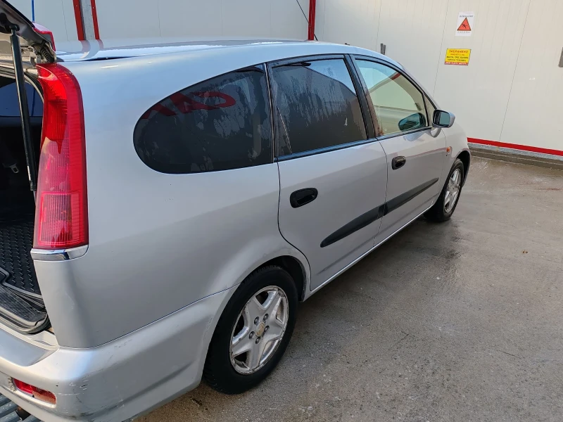 Honda Stream, снимка 4 - Автомобили и джипове - 48430053