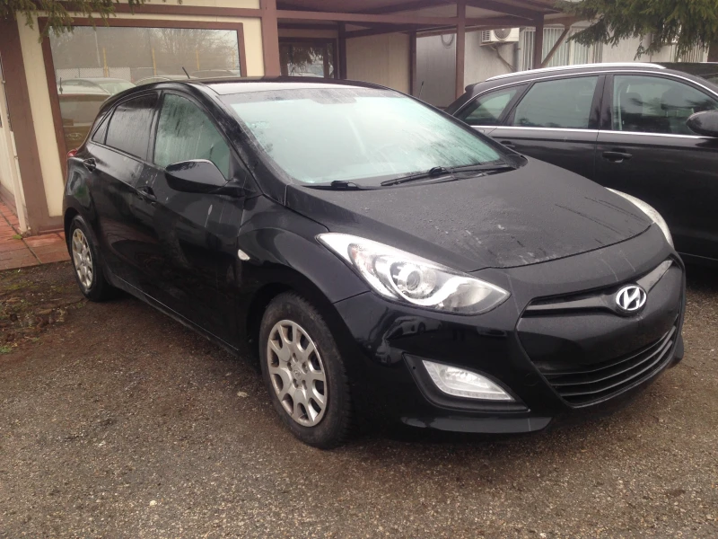 Hyundai I30 1.4i/100кс/6ск/Климатик/Подгрев/TUV/Euro5В, снимка 3 - Автомобили и джипове - 48913204