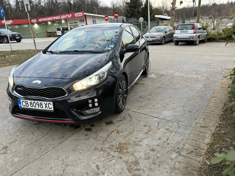 Kia Ceed GT, снимка 9 - Автомобили и джипове - 49172564