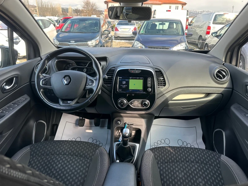 Renault Captur, снимка 8 - Автомобили и джипове - 49185788