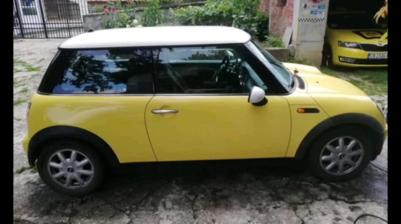 Mini One, снимка 2 - Автомобили и джипове - 49389704