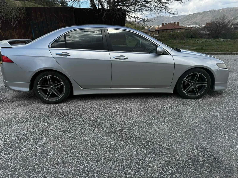 Honda Accord 2.2 cdti, снимка 7 - Автомобили и джипове - 52382305