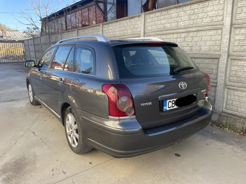 Toyota Avensis T25 2.2 D-4D 150hp фейслифт, снимка 13 - Автомобили и джипове - 52360372