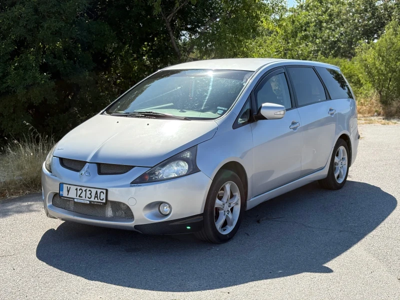 Mitsubishi Grandis 7 МЕСТА/ОБСЛУЖЕН, снимка 2 - Автомобили и джипове - 50797268