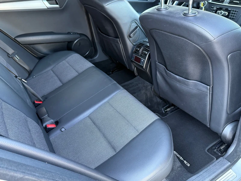 Mercedes-Benz C 350 КОЛЕДНО ПРОМО* AMG* 265кс* 7G* PODGREV* HARMAN/K, снимка 10 - Автомобили и джипове - 50996174