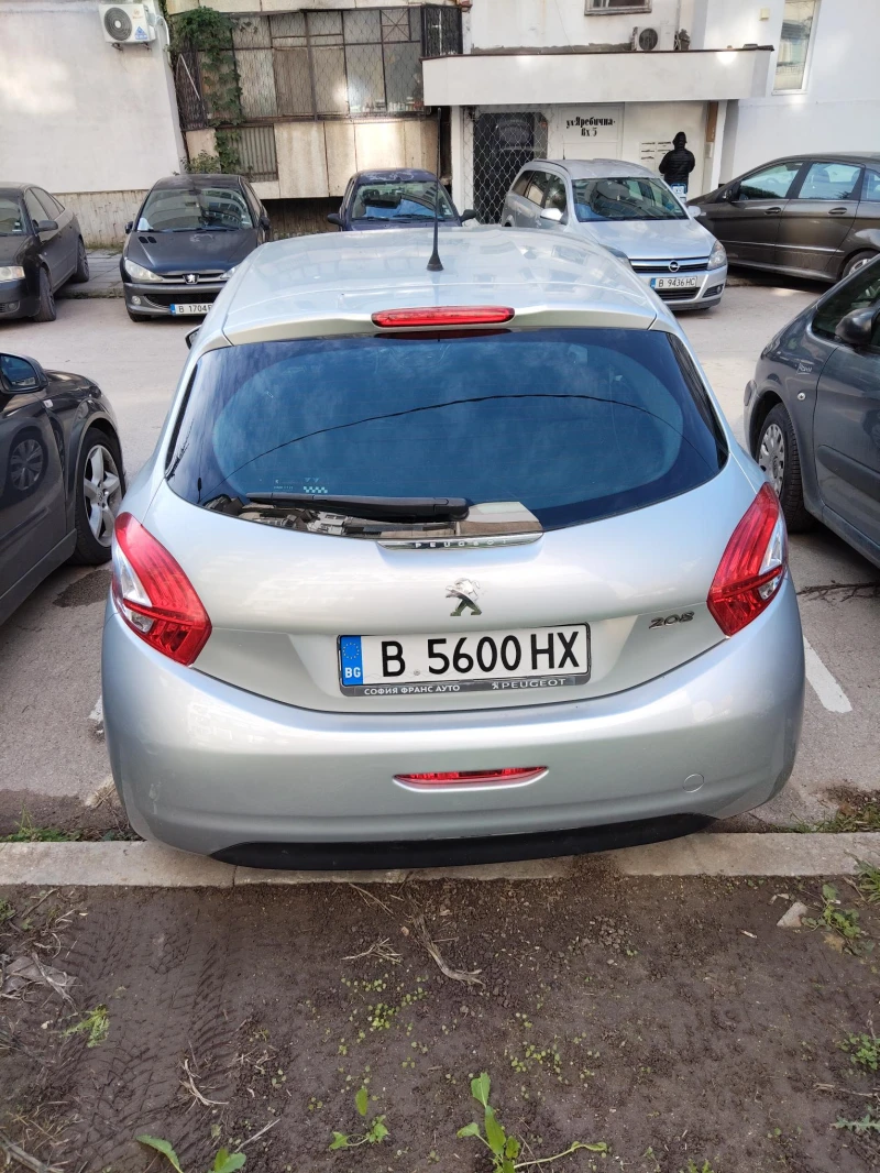 Peugeot 208, снимка 4 - Автомобили и джипове - 52522973