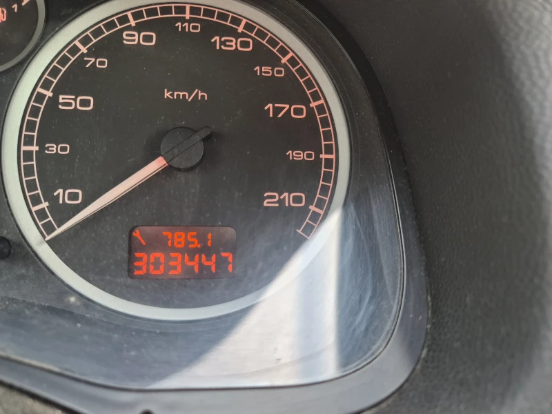 Peugeot 307, снимка 14 - Автомобили и джипове - 52777548