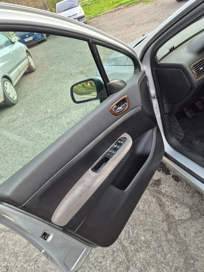 Peugeot 307, снимка 6 - Автомобили и джипове - 52777548