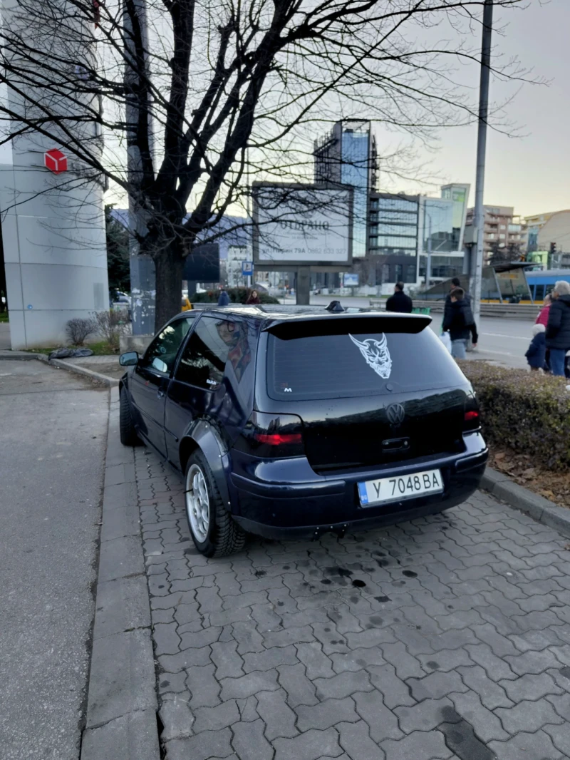 VW Golf, снимка 5 - Автомобили и джипове - 53047393