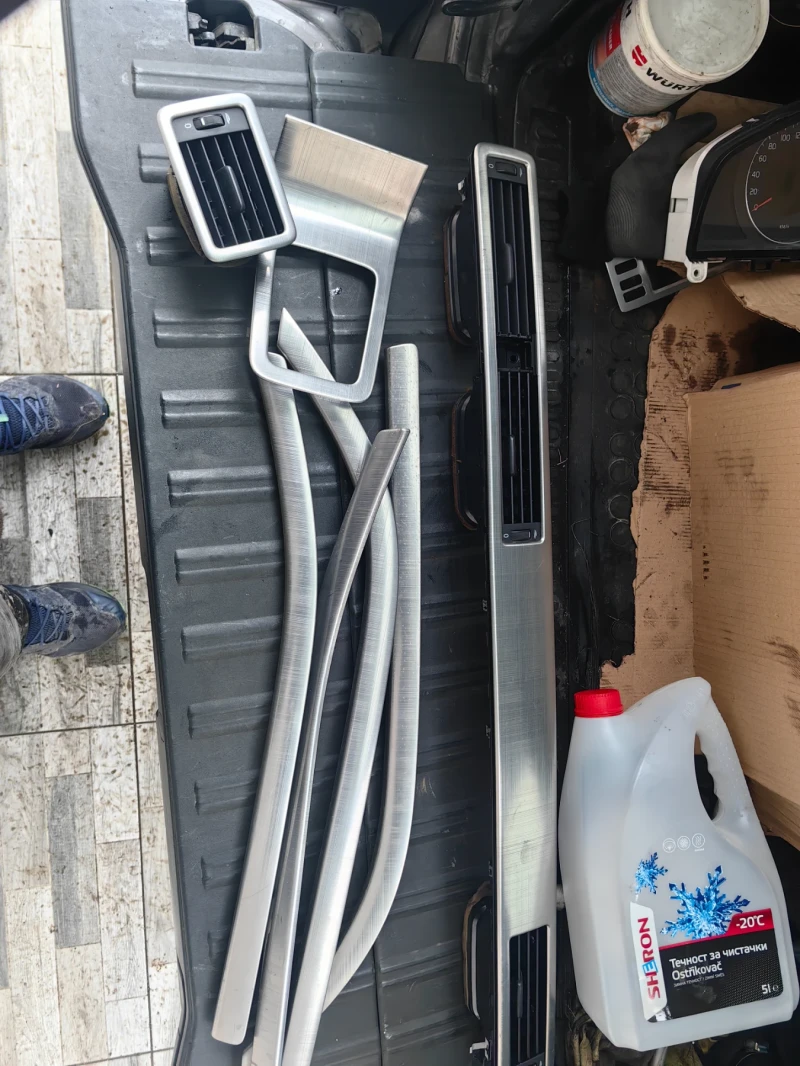 Volvo V70, снимка 8 - Автомобили и джипове - 53498480