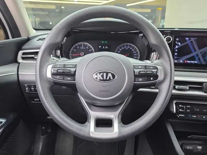 Kia K5 2.0 - САМО 30% АВАНС, снимка 13 - Автомобили и джипове - 55734823