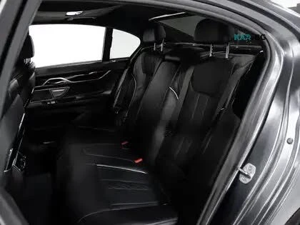 BMW 750 xDrive * 360 * АвтоКредит * (ЦЕНА ДО БГ), снимка 17 - Автомобили и джипове - 55930889