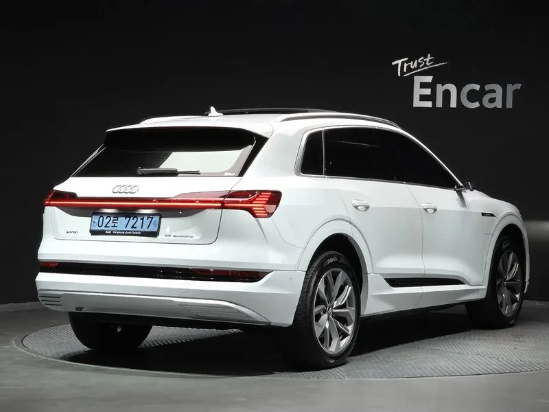 Audi E-Tron 40 Premium - ���� 30% ����� | Mobile.bg � ����������� 2