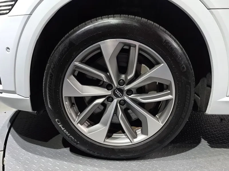 Audi E-Tron 40 Premium - ���� 30% ����� | Mobile.bg � ����������� 5
