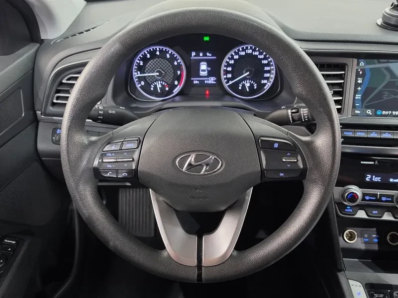 Hyundai Elantra AVANTE 1.6 STYLE  ���������| �������| ������ | Mobile.bg � ����������� 12