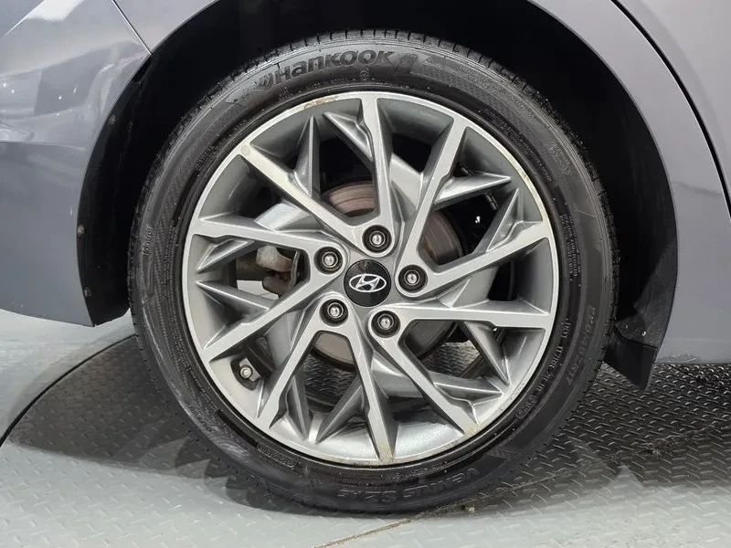 Hyundai Elantra AVANTE 1.6 STYLE  ���������| �������| ������ | Mobile.bg � ����������� 5