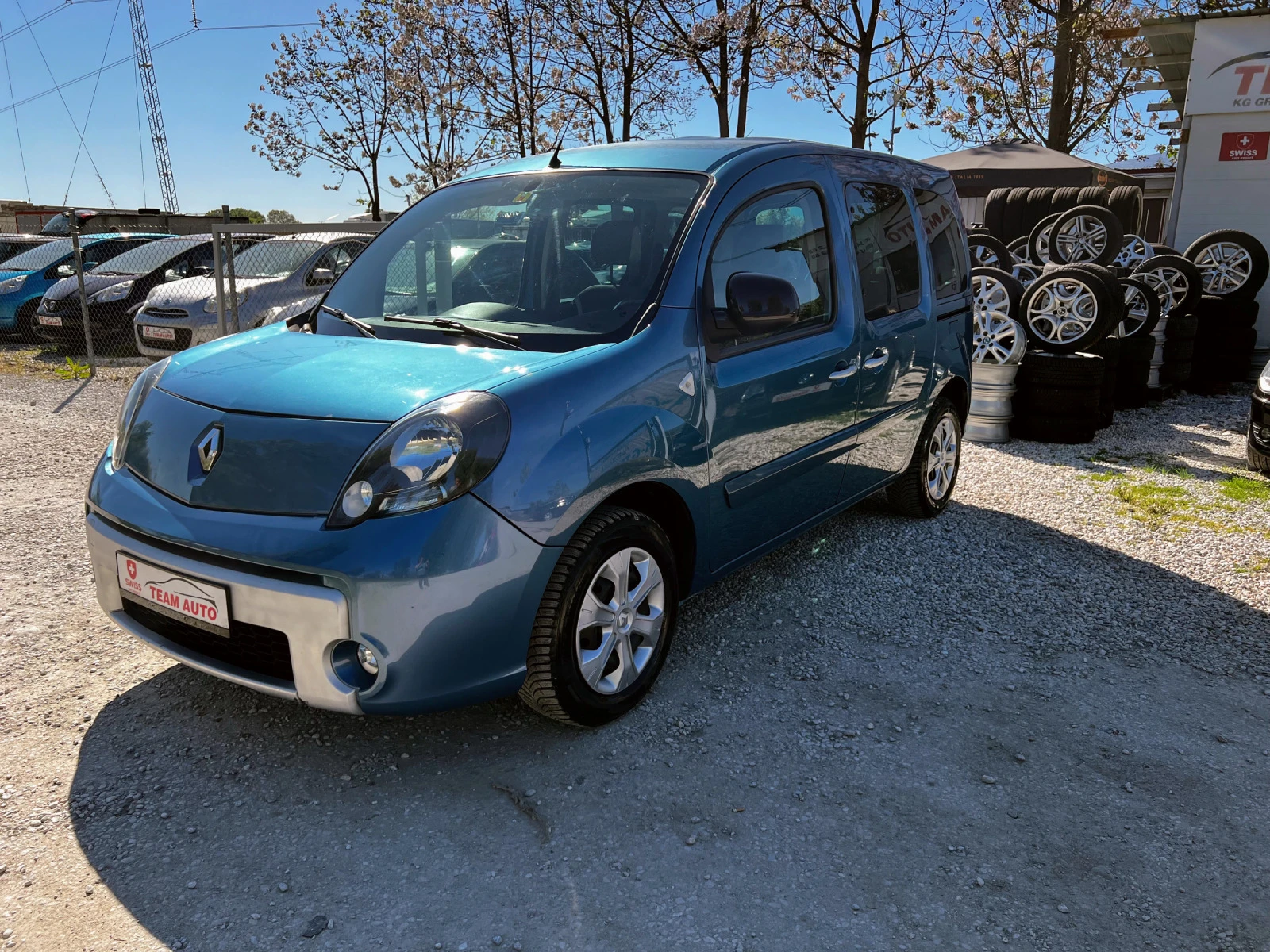 Renault Kangoo 1.6i LUX EDITION  - изображение 2