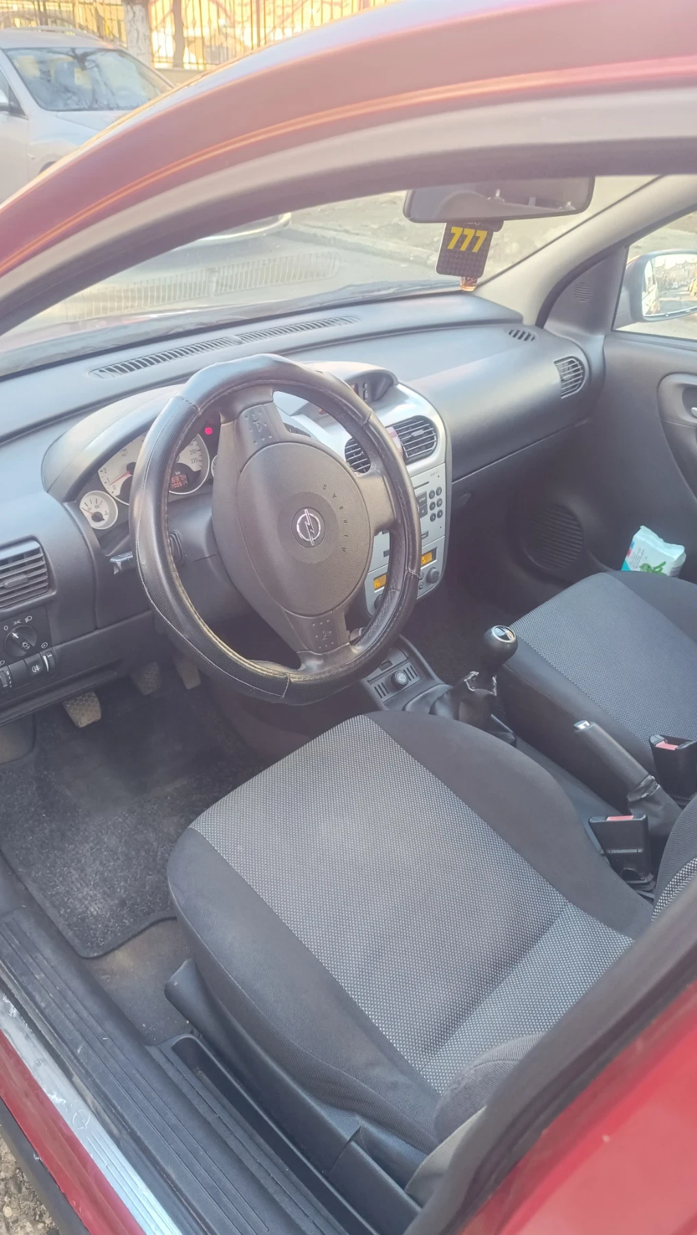 Opel Corsa  - изображение 8