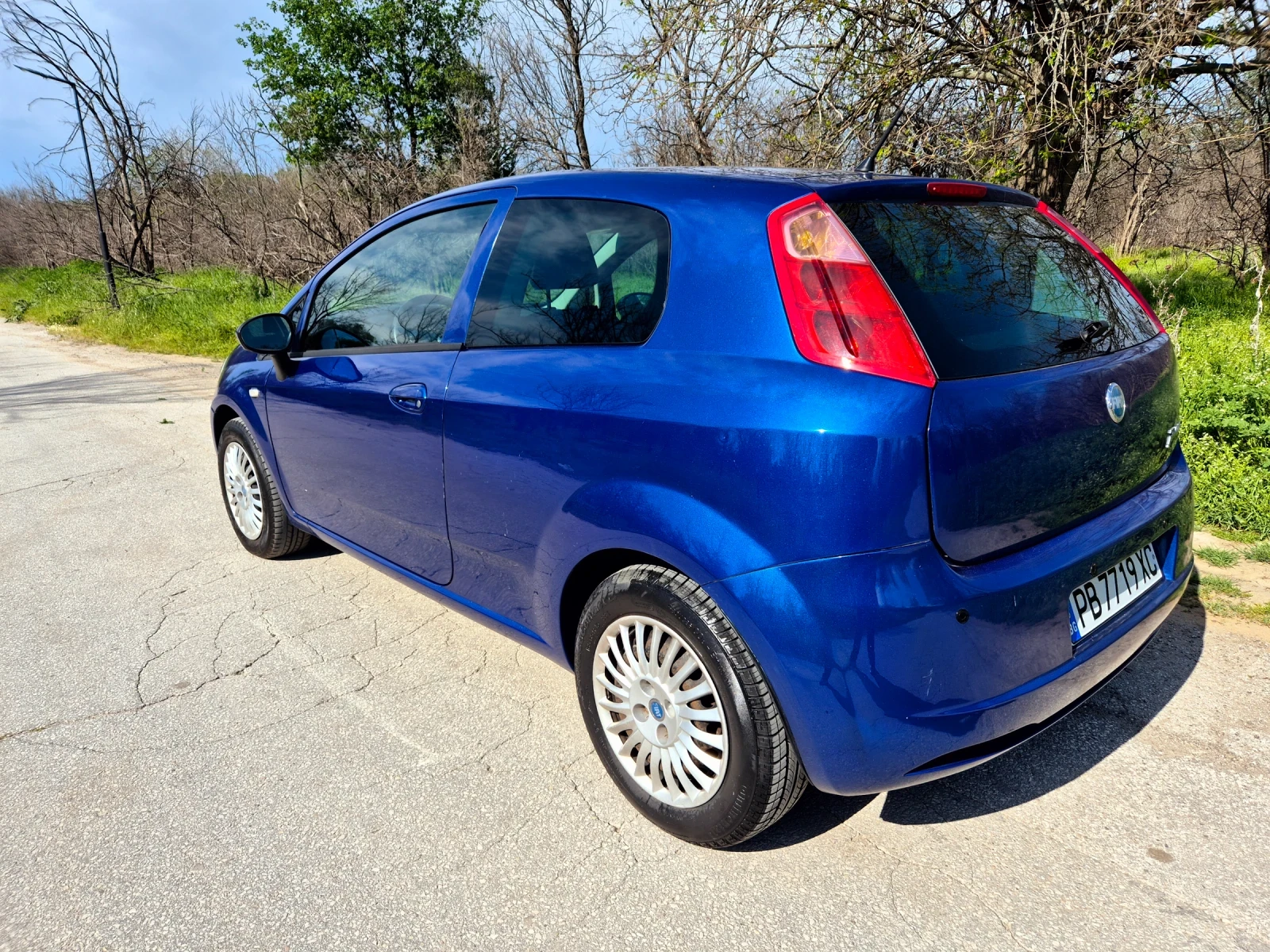 Fiat Punto Grande Punto 1.4 /16v 6 скорости ГАЗ | Mobile.bg — изображение 1