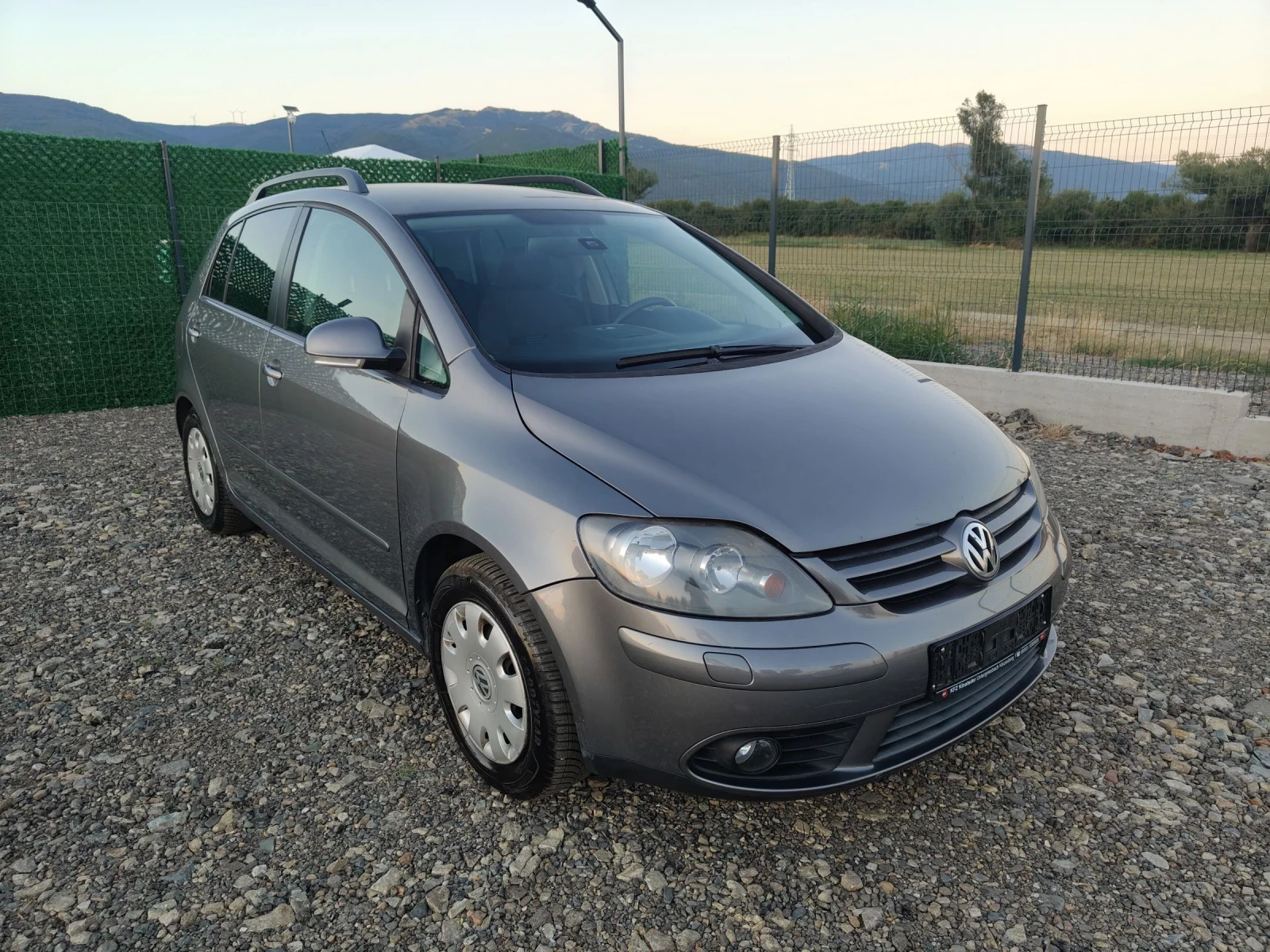 VW Golf Plus 1.6 102 КС Klima Navi  - изображение 8