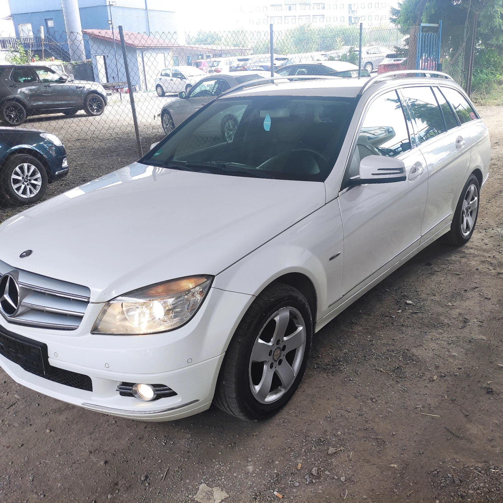 Mercedes-Benz C 180 Avantgarde  Автомат LPG - изображение 2