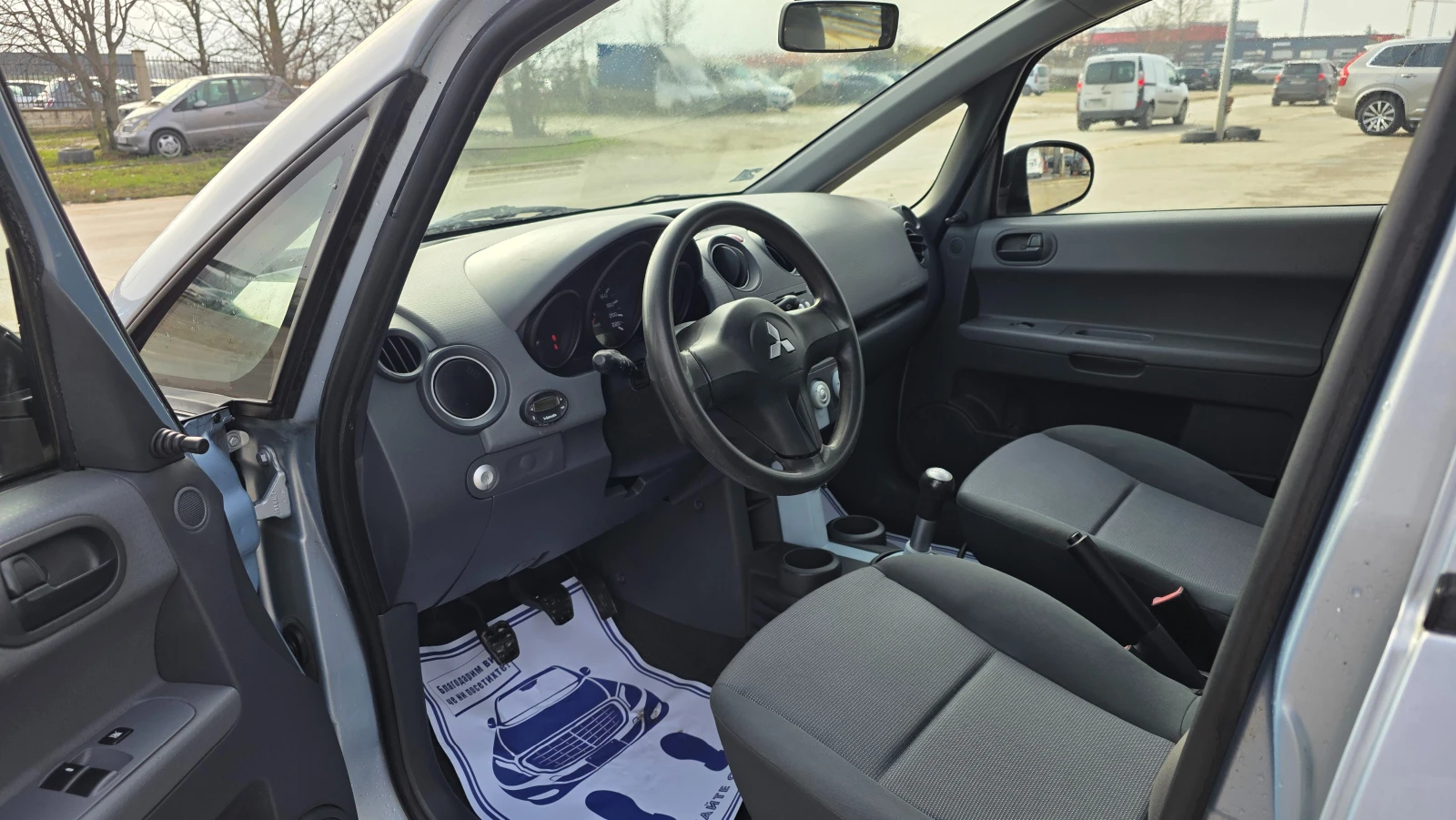 Mitsubishi Colt УНИКАТ/1.3i/95hp, снимка 6 - Автомобили и джипове - 53965991