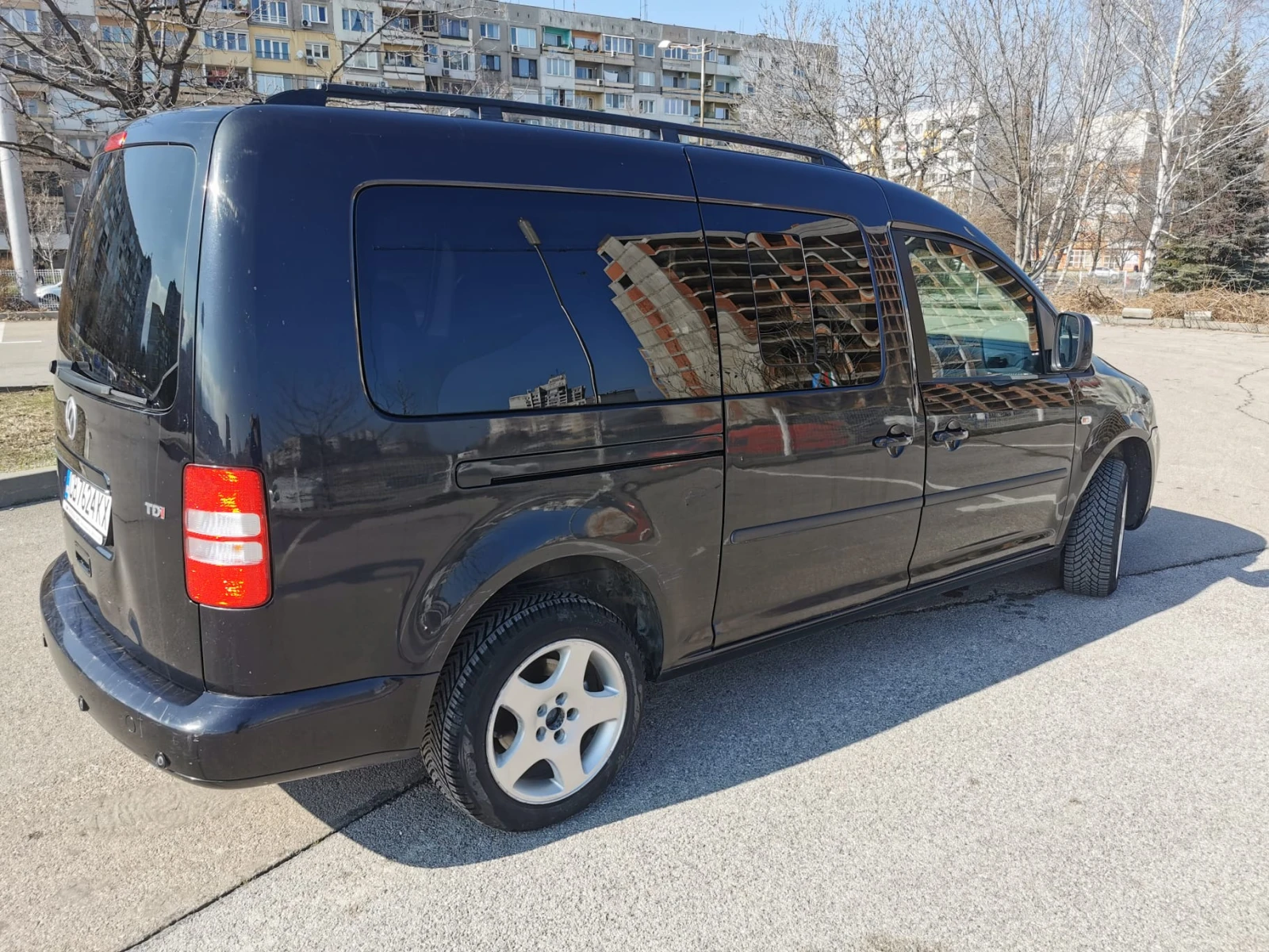 VW Caddy, снимка 2 - Автомобили и джипове - 54097331