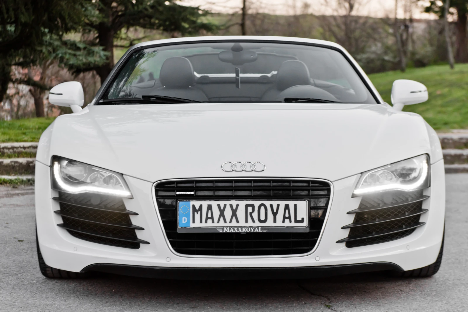 Audi R8 Spyder, снимка 2 - Автомобили и джипове - 54151144