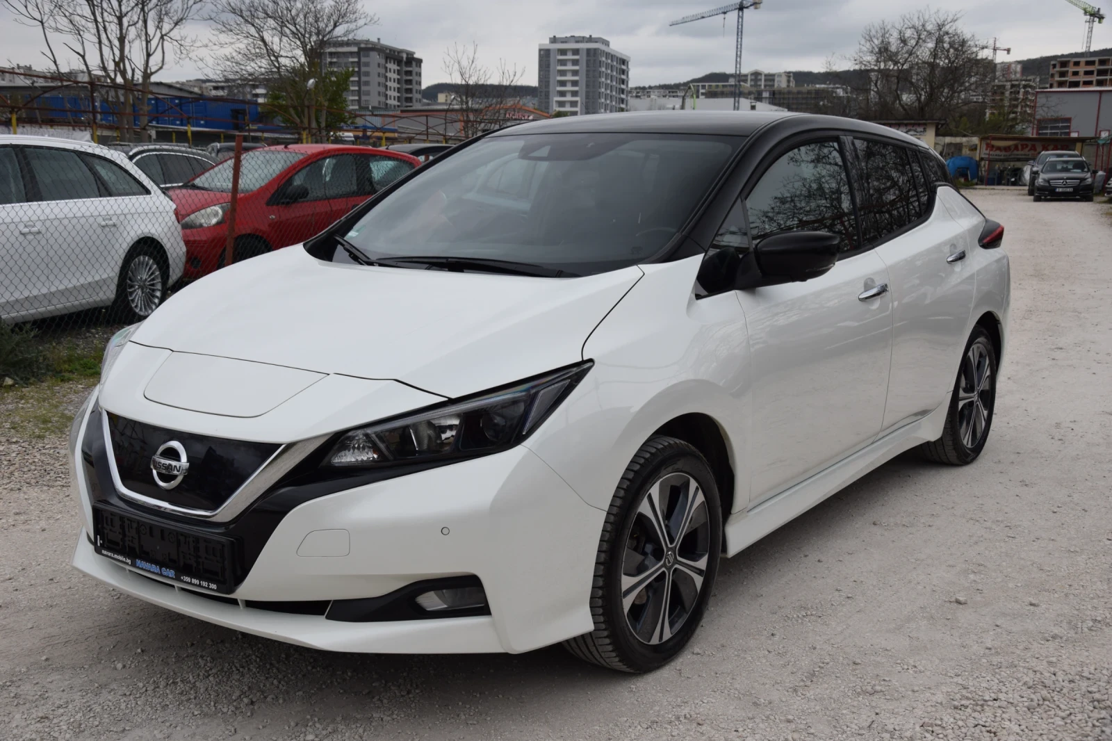 Nissan Leaf  e+ N Connecta 62kw 218 hp, снимка 3 - Автомобили и джипове - 54330711