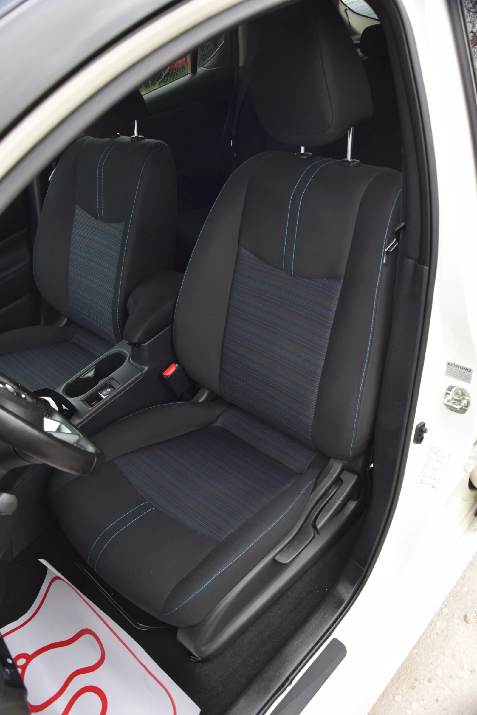 Nissan Leaf  e+ N Connecta 62kw 218 hp, снимка 9 - Автомобили и джипове - 54330711