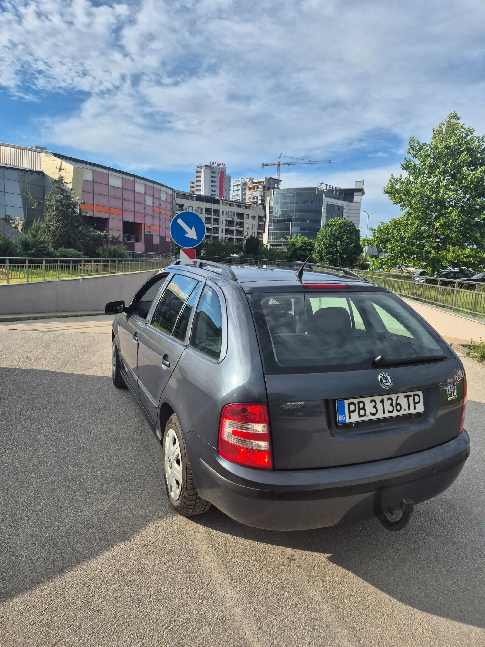 Skoda Fabia 1.4, 16V 80кс. BUD, снимка 2 - Автомобили и джипове - 54544320