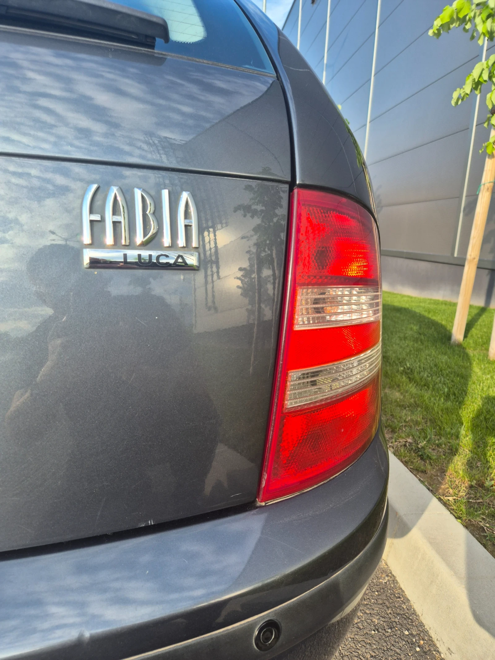 Skoda Fabia 1.4, 16V 80кс. BUD, снимка 12 - Автомобили и джипове - 54544320