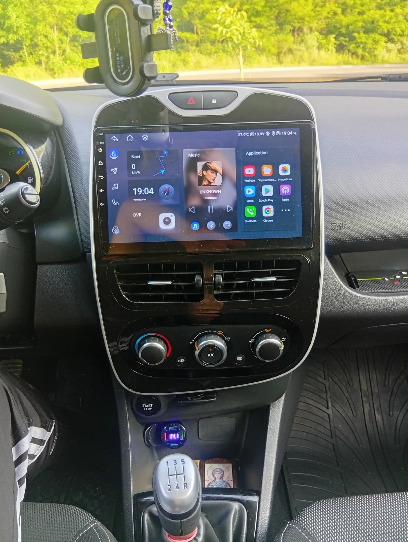 Renault Clio 1.5DCI, снимка 13 - Автомобили и джипове - 54703641