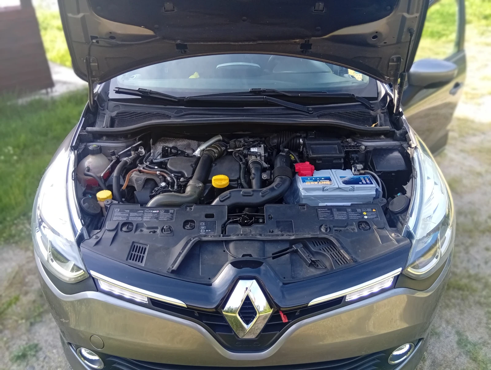 Renault Clio 1.5DCI, снимка 16 - Автомобили и джипове - 54703641
