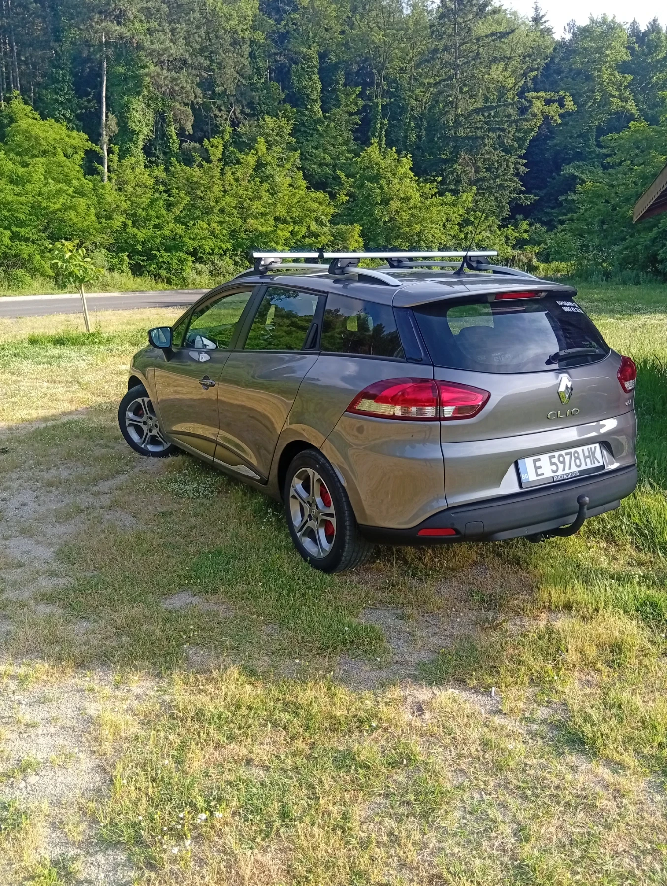 Renault Clio 1.5DCI, снимка 6 - Автомобили и джипове - 54703641