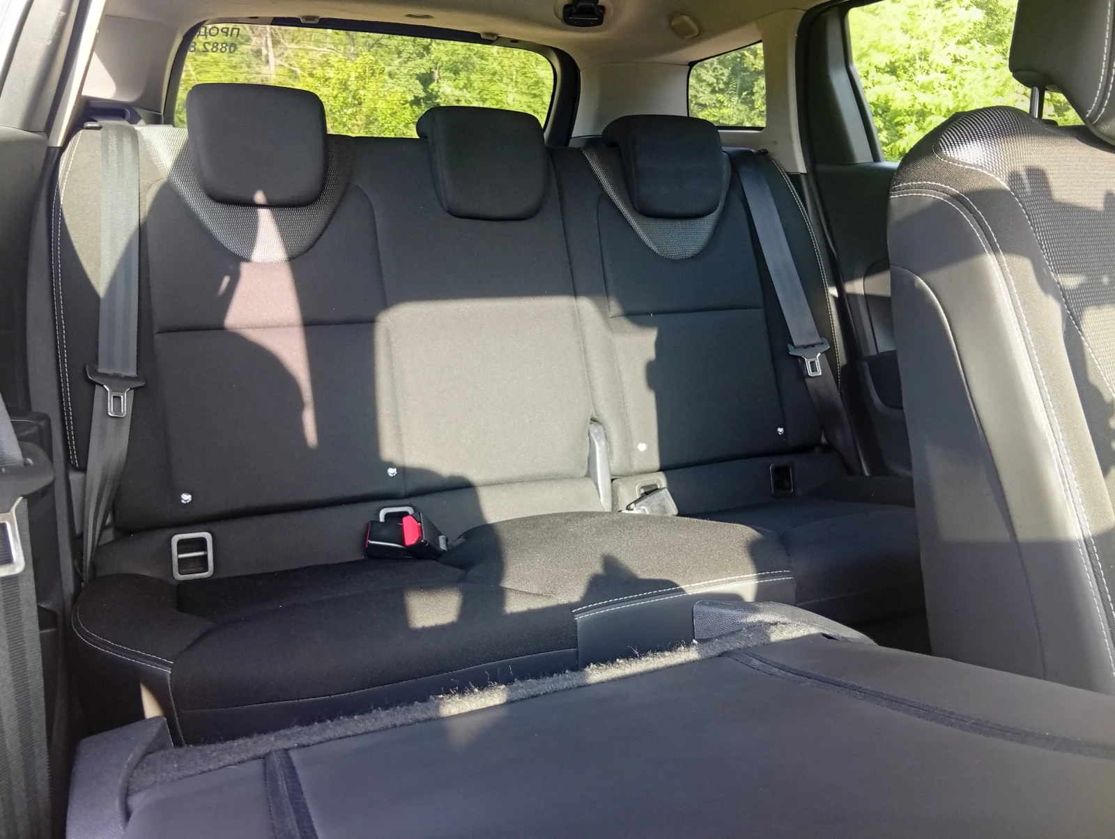 Renault Clio 1.5DCI, снимка 12 - Автомобили и джипове - 54703641