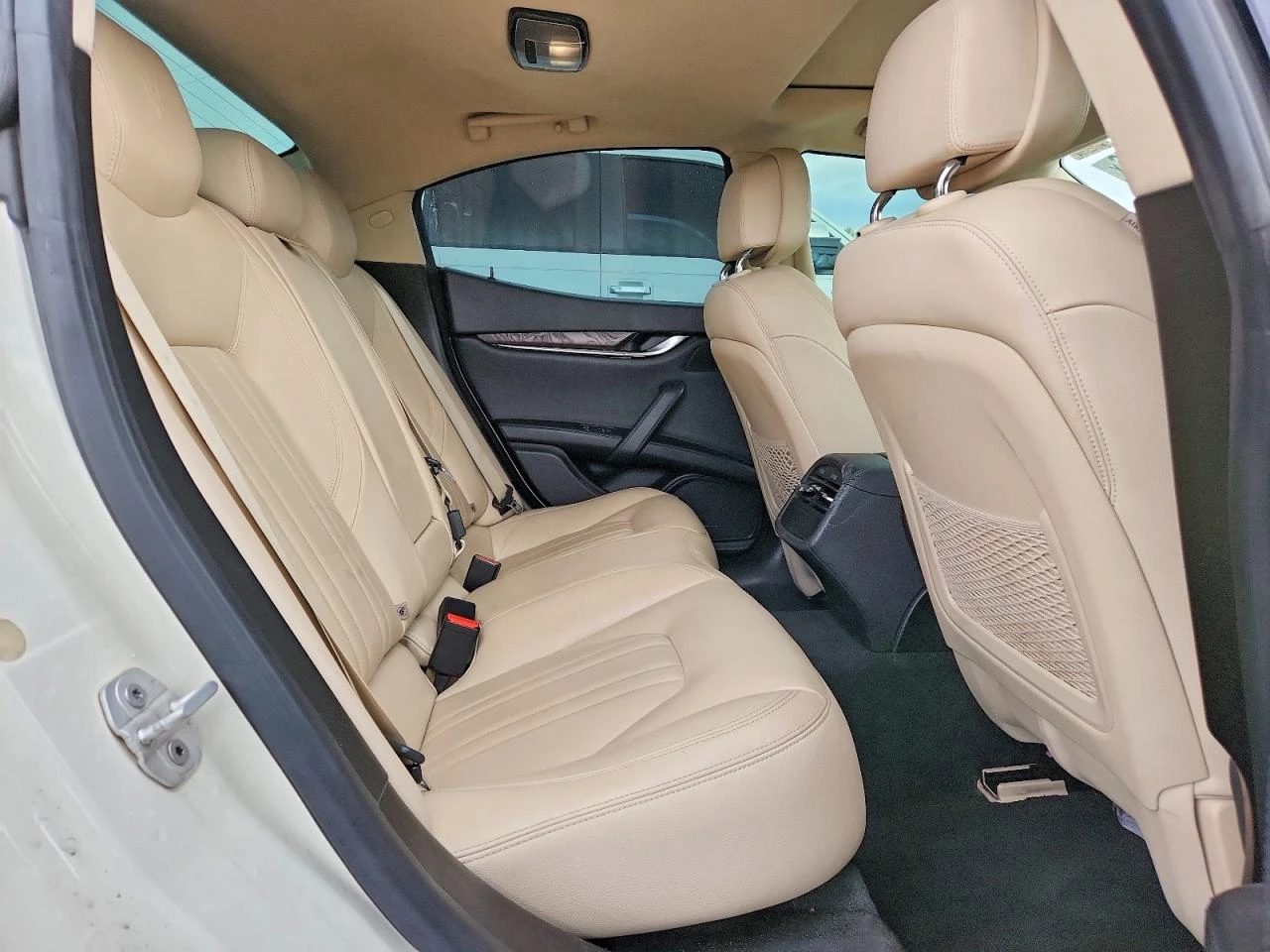 Maserati Ghibli 3.0l S, снимка 10 - Автомобили и джипове - 54732087