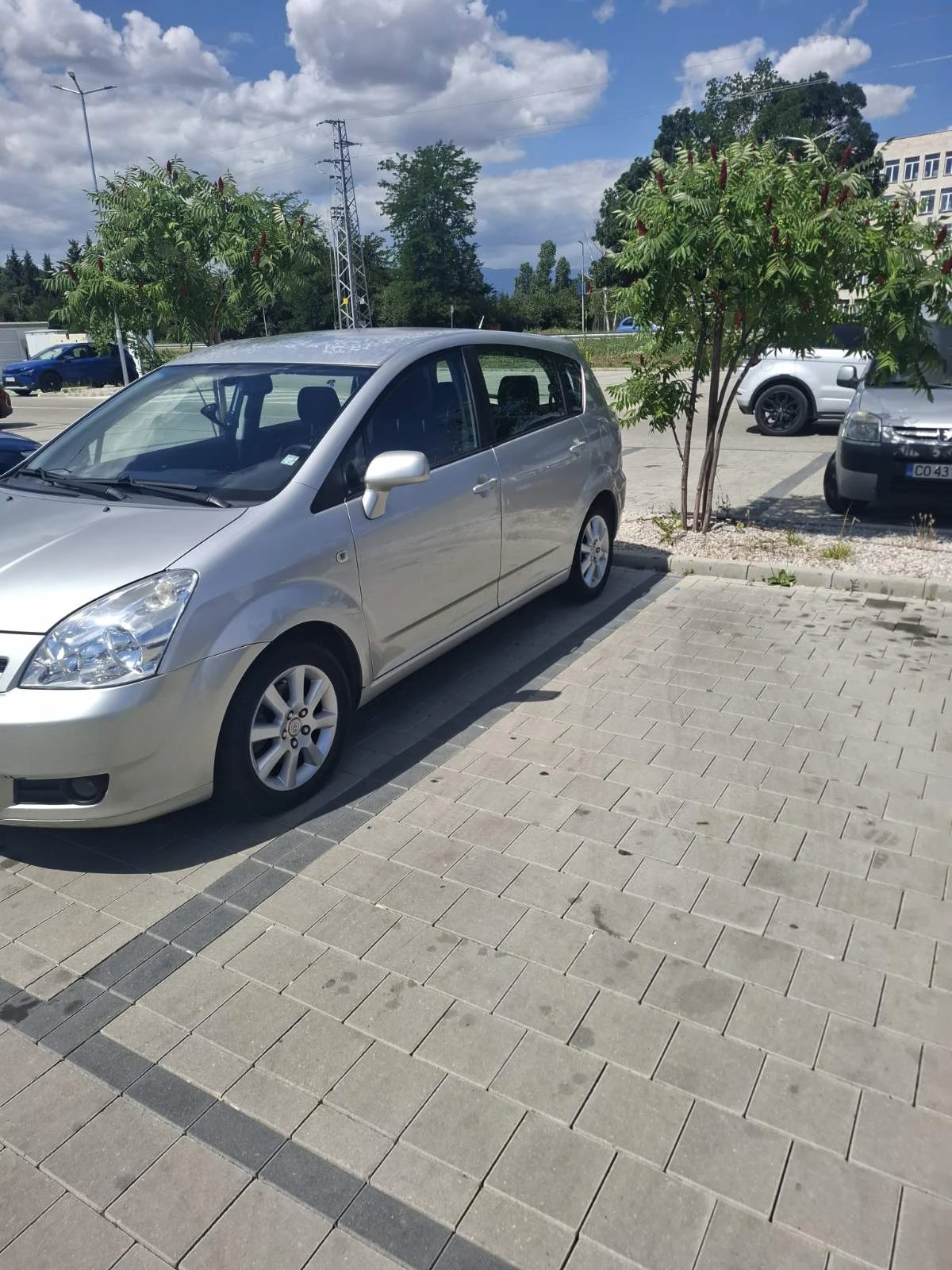 Toyota Corolla verso, снимка 13 - Автомобили и джипове - 55270446