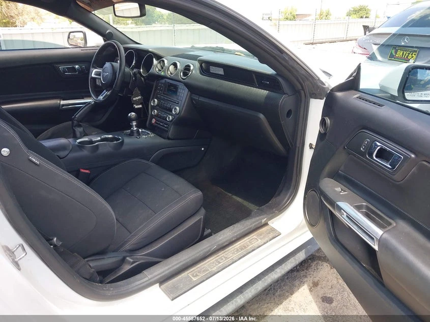 Ford Mustang 3.7l V6, снимка 5 - Автомобили и джипове - 55681288