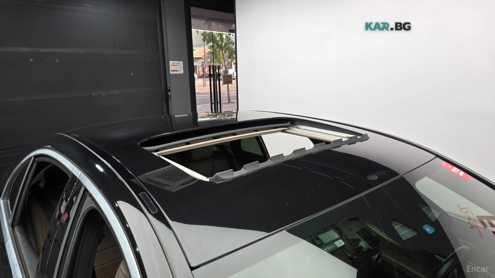 Mercedes-Benz E 220 4MATIC AVANGARDE* HUD* КОЖА* НАВИ* ПАНО, снимка 14 - Автомобили и джипове - 55832602