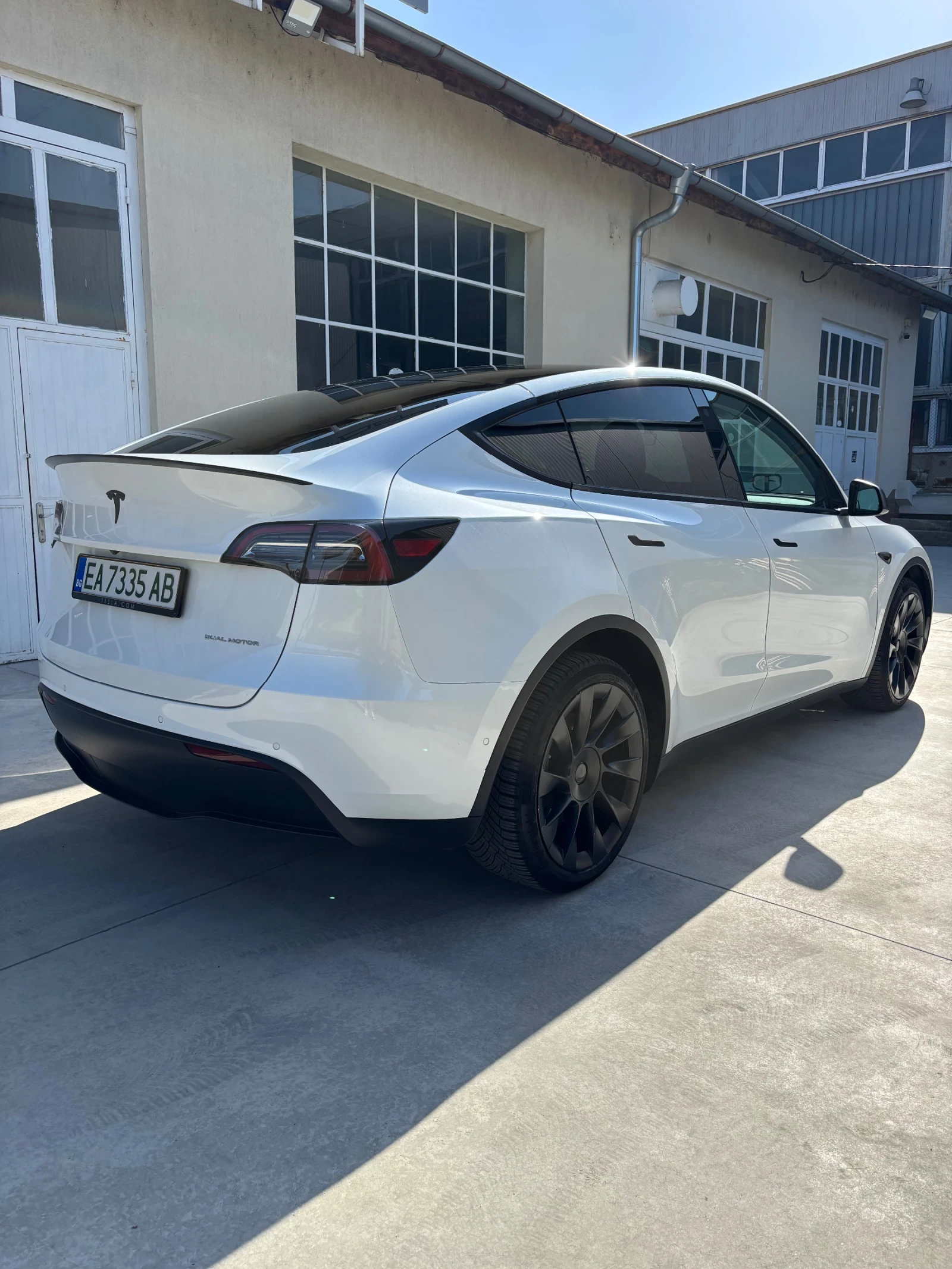 Tesla Model Y Long Range* dualmotor* европейска* AWD* 475кс., снимка 4 - Автомобили и джипове - 55892018